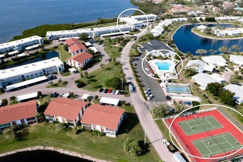 Condo in Bradenton, Florida, 2 bedrooms  № 1535266 - photo 25