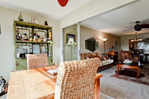 Condo in Bradenton, Florida, 2 bedrooms  № 1535266 - photo 12