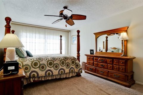 Condo in Bradenton, Florida, 2 bedrooms  № 1535266 - photo 19