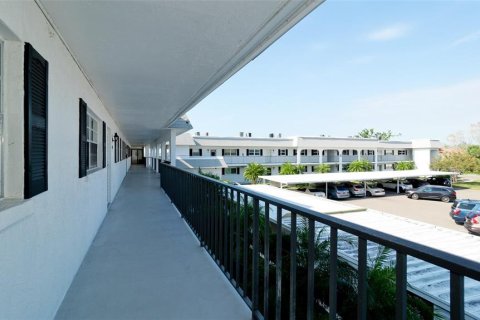 Condo in Bradenton, Florida, 2 bedrooms  № 1535266 - photo 30