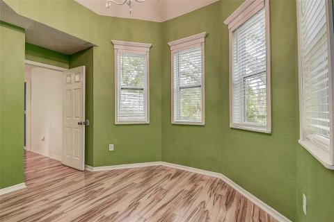 House in Tarpon Springs, Florida 3 bedrooms, 205.22 sq.m. № 2267180 - photo 25