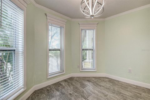 House in Tarpon Springs, Florida 3 bedrooms, 205.22 sq.m. № 2267180 - photo 11