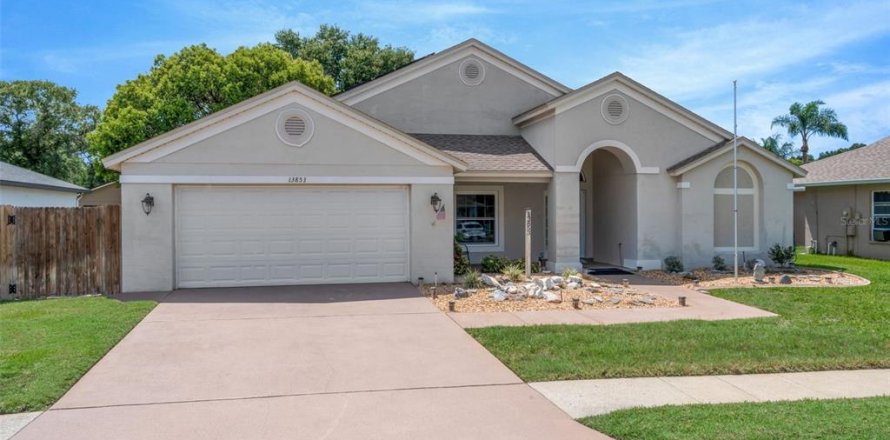 Villa ou maison à Hudson, Floride 3 chambres, 196.3 m2 № 2387509