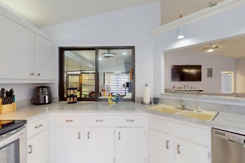 House in Hudson, Florida 3 bedrooms, 174.38 sq.m. № 2198480 - photo 19