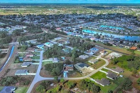 Land in Lehigh Acres, Florida № 2161931 - photo 4