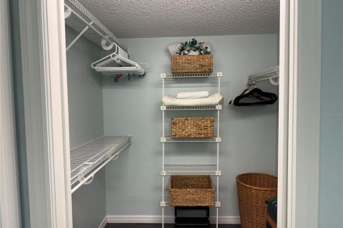 Condominio en alquiler en Sarasota, Florida, 2 dormitorios, 102.1 m2 № 2235000 - foto 14