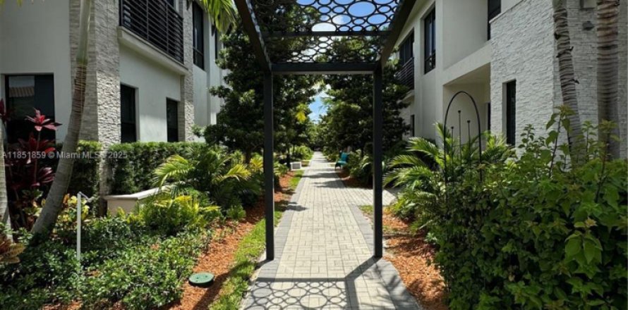 Villa ou maison à Doral, Floride 4 chambres, 202.16 m2 № 1964869