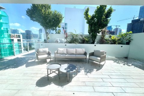 Copropriété à louer à Miami, Floride: 2 chambres, 113.9 m2 № 2145807 - photo 5