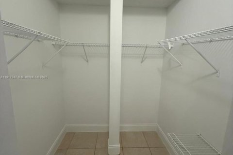 Condo in Deerfield Beach, Florida, 2 bedrooms № 1972480 - photo 12