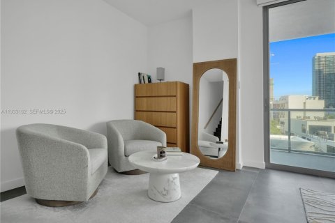Condominio en venta en Miami, Florida, 1 dormitorio, 90.3 m2 № 1991923 - foto 20