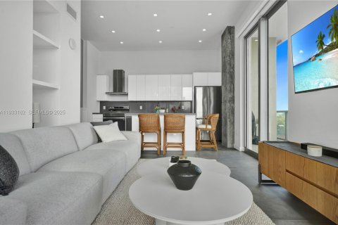 Condominio en venta en Miami, Florida, 1 dormitorio, 90.3 m2 № 1991923 - foto 6