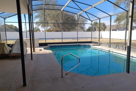 Villa ou maison à vendre à Kissimmee, Floride: 4 chambres, 236.53 m2 № 2142632 - photo 4