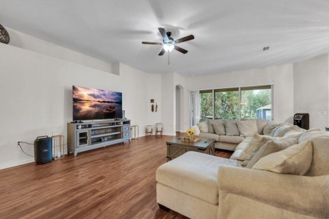 House in Fish Hawk, Florida 4 bedrooms, 269.79 sq.m. № 2201521 - photo 14