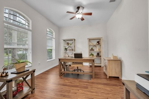House in Fish Hawk, Florida 4 bedrooms, 269.79 sq.m. № 2201521 - photo 4