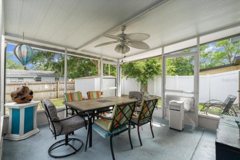 House in Deltona, Florida 3 bedrooms, 116.31 sq.m. № 1824411 - photo 9