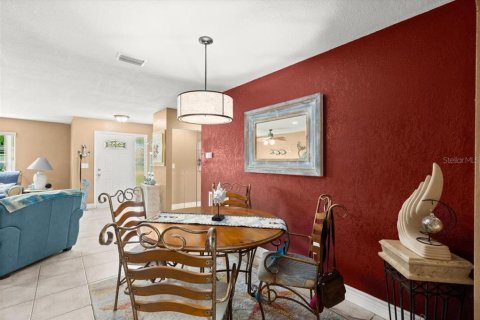 House in Deltona, Florida 3 bedrooms, 116.31 sq.m. № 1824411 - photo 14