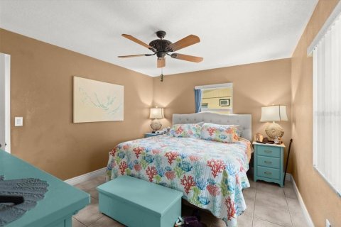 House in Deltona, Florida 3 bedrooms, 116.31 sq.m. № 1824411 - photo 25