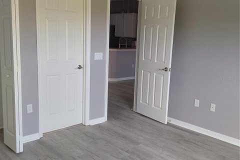 House in Kissimmee, Florida 3 bedrooms, 198.9 sq.m. № 1811039 - photo 24