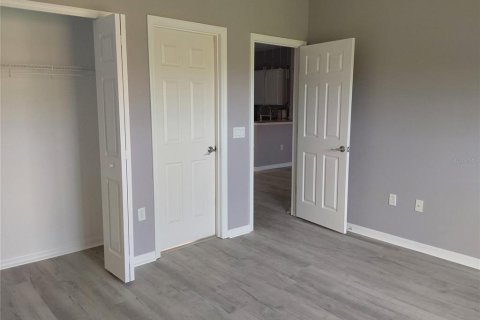 House in Kissimmee, Florida 3 bedrooms, 198.9 sq.m. № 1811039 - photo 21