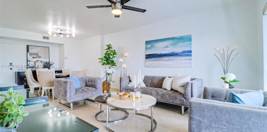 Condo in Hollywood, Florida, 2 bedrooms № 1959994