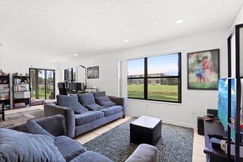 Condo in Wellington, Florida, 2 bedrooms  № 2249697 - photo 9
