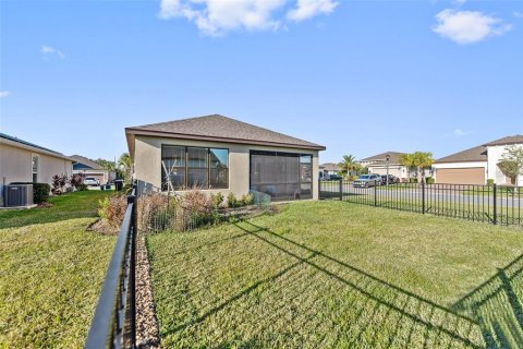 House in Kissimmee, Florida 2 bedrooms, 116.13 sq.m. № 1573835 - photo 29