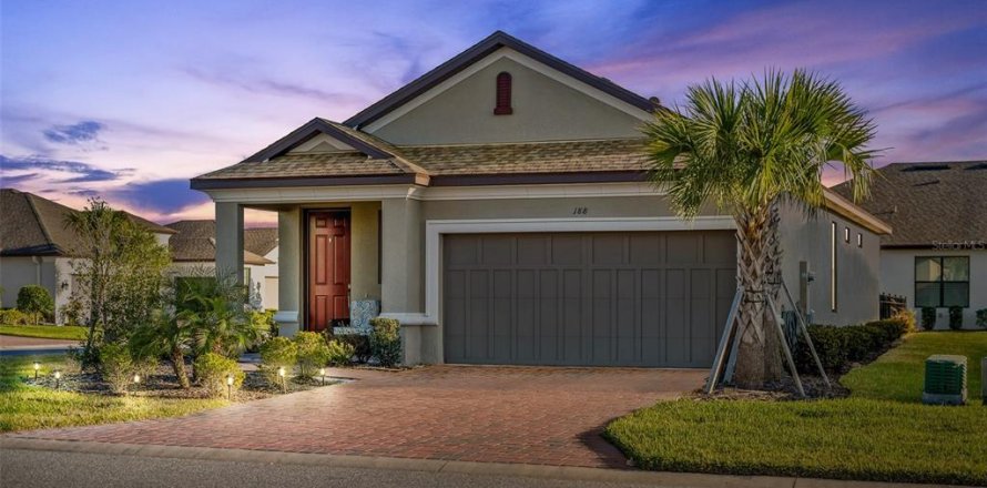 House in Kissimmee, Florida 2 bedrooms, 116.13 sq.m. № 1573835