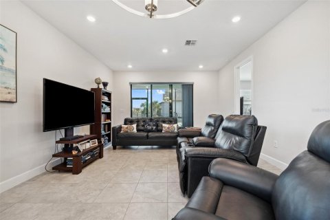 House in Kissimmee, Florida 2 bedrooms, 116.13 sq.m. № 1573835 - photo 14