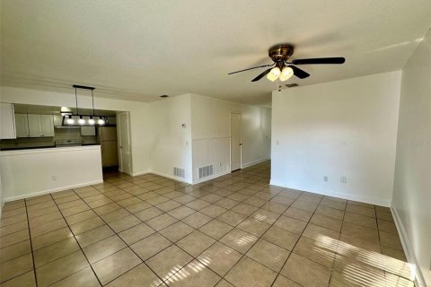 Снять в аренду виллу или дом в Орландо, Флорида 4 спальни, 102.01м2, № 1913938 - фото 5