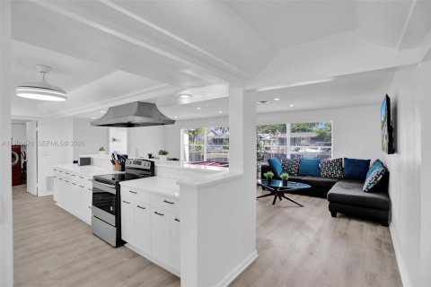 Casa en venta en Hollywood, Florida, 5 dormitorios, 208.29 m2 № 1997756 - foto 6