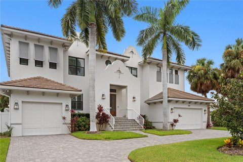 Casa en Tampa, Florida 5 dormitorios, 558.44 m2 № 2277125
