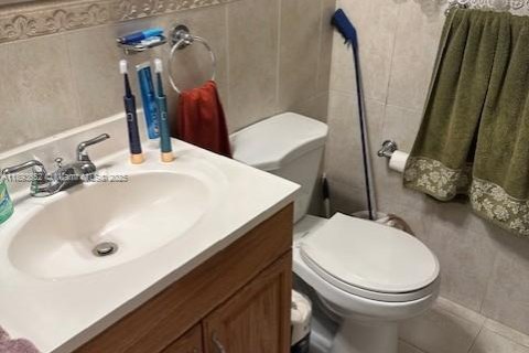 Купить виллу или дом в Майами, Флорида 3 спальни, 95.41м2, № 1945841 - фото 15