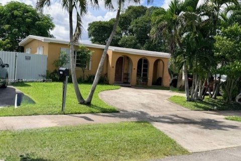 Casa en venta en Miami, Florida, 3 dormitorios, 95.41 m2 № 1945841 - foto 4