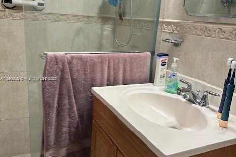 Купить виллу или дом в Майами, Флорида 3 спальни, 95.41м2, № 1945841 - фото 14