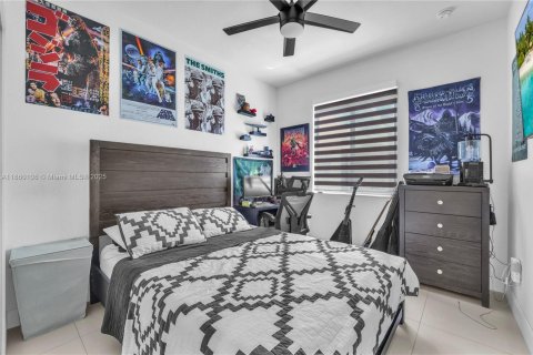 Touwnhouse à vendre à Miami, Floride: 4 chambres, 172.52 m2 № 1890060 - photo 29