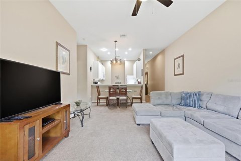Condo in Davenport, Florida, 3 bedrooms  № 2143015 - photo 21