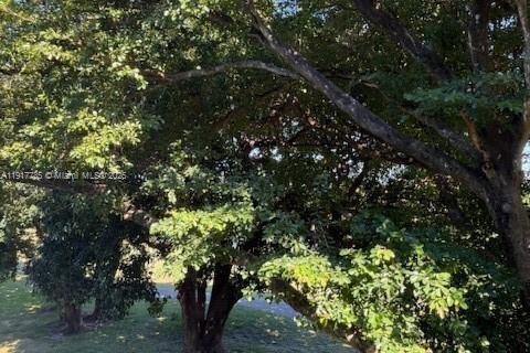 Снять в аренду кондоминиум в Пемброк-Пайнс, Флорида 1 спальня, 75.34м2, № 1972942 - фото 2