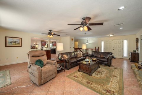 House in Frostproof, Florida 4 bedrooms, 361.95 sq.m. № 1909297 - photo 7