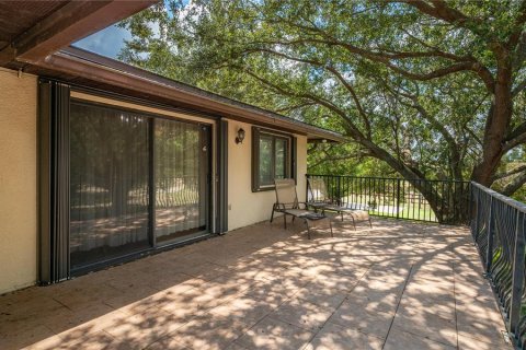 House in Frostproof, Florida 4 bedrooms, 361.95 sq.m. № 1909297 - photo 28