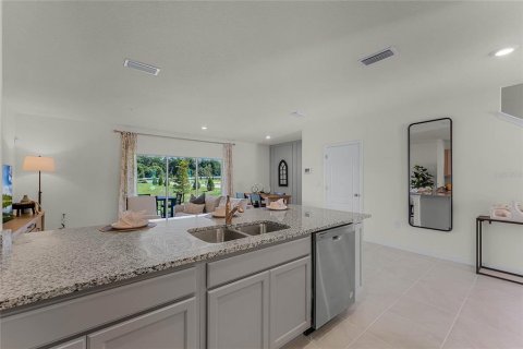 Townhouse in Apopka, Florida 3 bedrooms, 142.14 sq.m. № 1894914 - photo 12