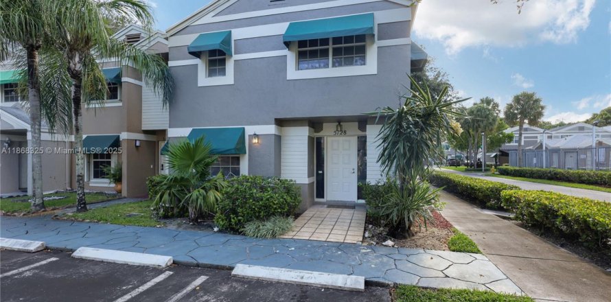 Touwnhouse à Cooper City, Floride 3 chambres, 135.54 m2 № 1922961