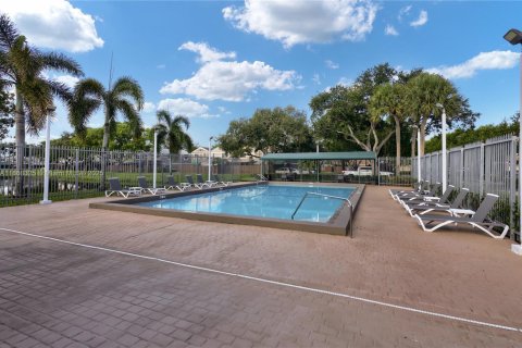 Touwnhouse à vendre à Cooper City, Floride: 3 chambres, 135.54 m2 № 1922961 - photo 16