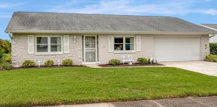 House in Palm Harbor, Florida 2 bedrooms, 134.24 sq.m. № 1832678