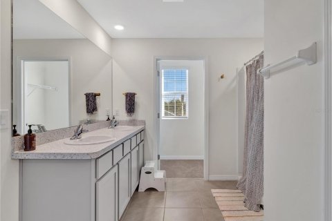 House in Wimauma, Florida 5 bedrooms, 248.42 sq.m. № 1582586 - photo 5
