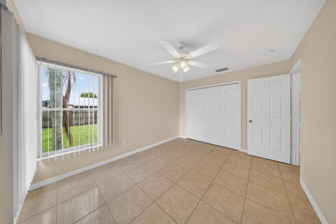 Villa ou maison à vendre à Port St. Lucie, Floride: 3 chambres, 147.25 m2 № 2086021 - photo 9