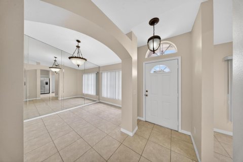 Villa ou maison à vendre à Port St. Lucie, Floride: 3 chambres, 147.25 m2 № 2086021 - photo 3
