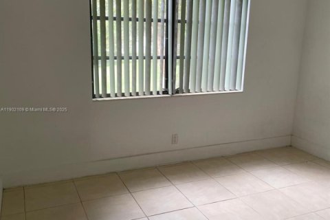 Apartamento en alquiler en Oakland Park, Florida, 1 dormitorio, 70.61 m2 № 1953600 - foto 14