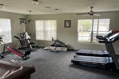 Apartamento en alquiler en Oakland Park, Florida, 1 dormitorio, 70.61 m2 № 1953600 - foto 28