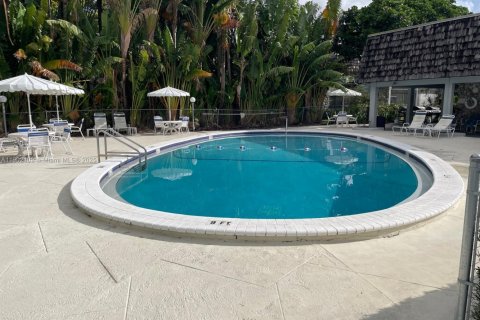 Apartamento en alquiler en Oakland Park, Florida, 1 dormitorio, 70.61 m2 № 1953600 - foto 26