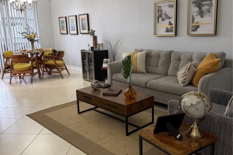 Casa en venta en Sunrise, Florida, 2 dormitorios, 134.89 m2 № 2006459 - foto 4